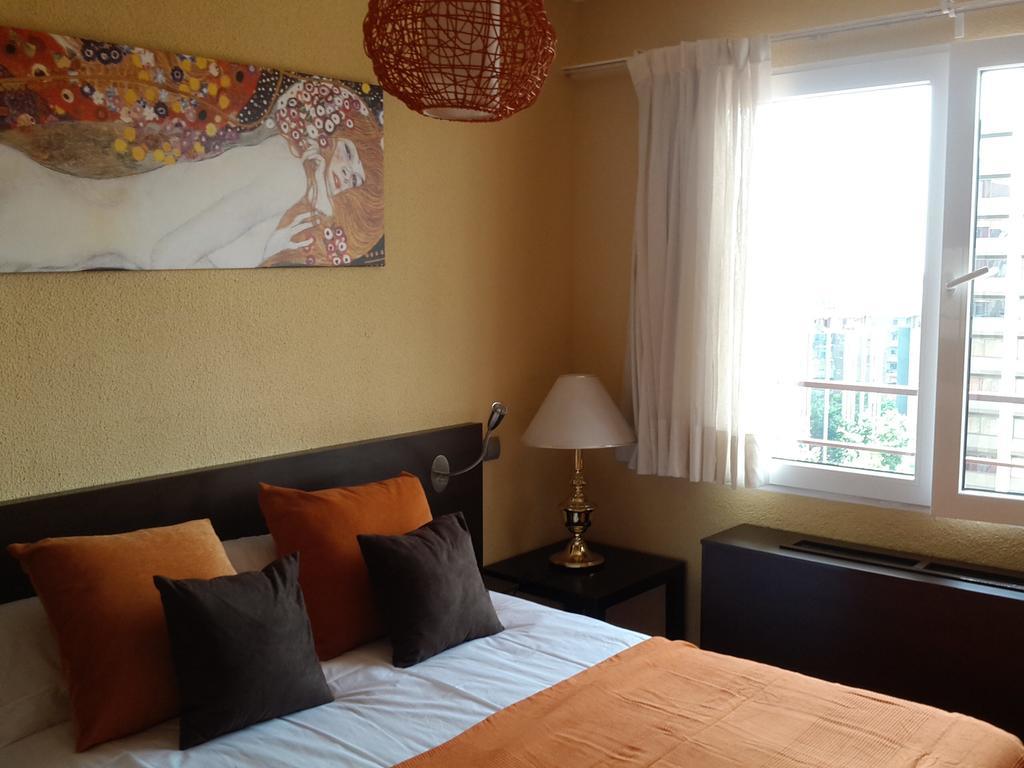 Apartamento Calle Mauricio Legendre Madrid Værelse billede