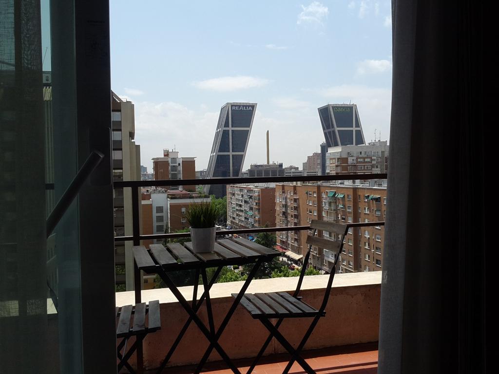 Apartamento Calle Mauricio Legendre Madrid Værelse billede